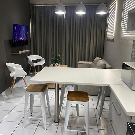 Adventure Apartment - Colchester - 5Km From Elephant Park Екстер'єр фото
